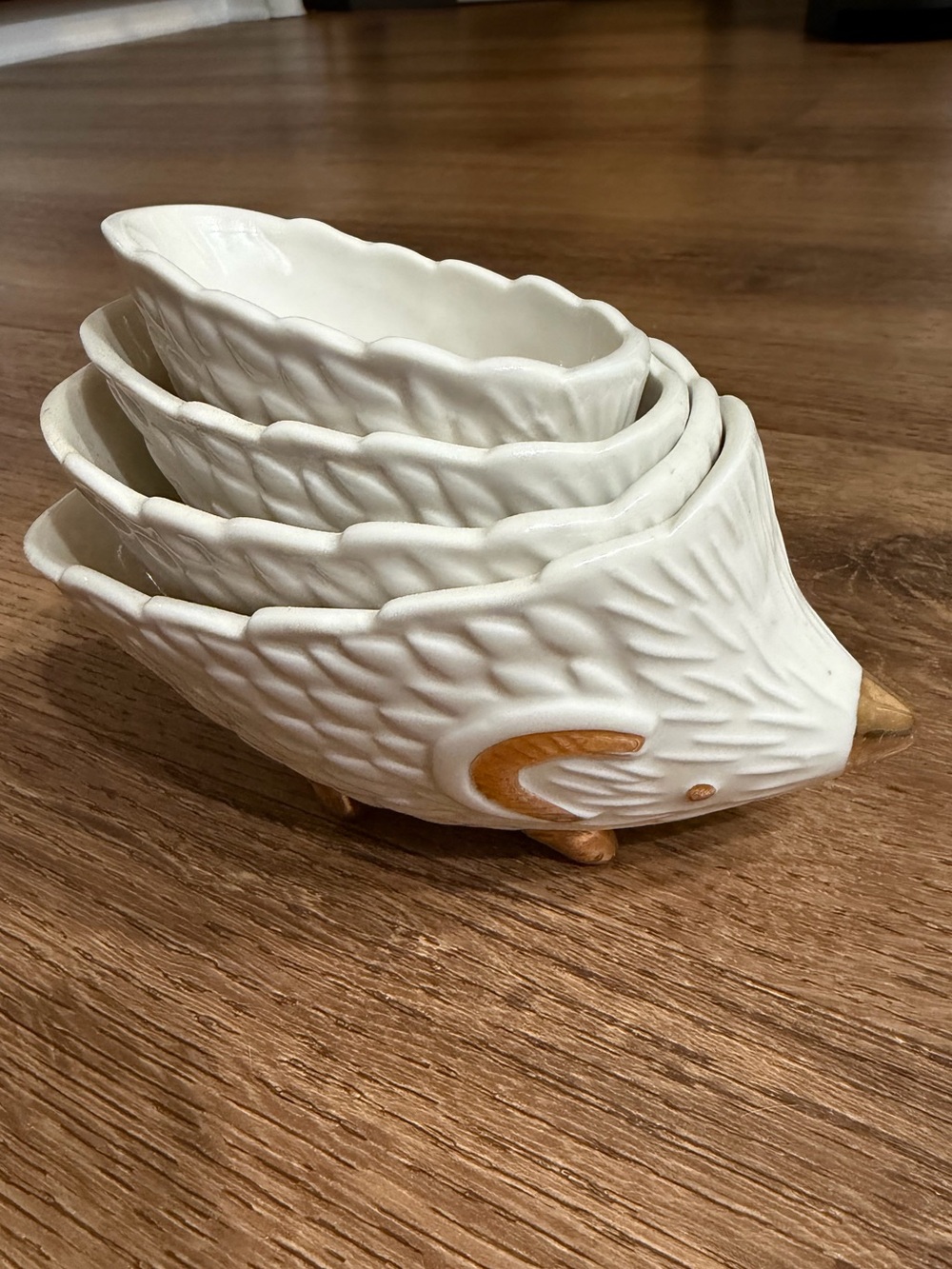 Anthropologie measuring cups